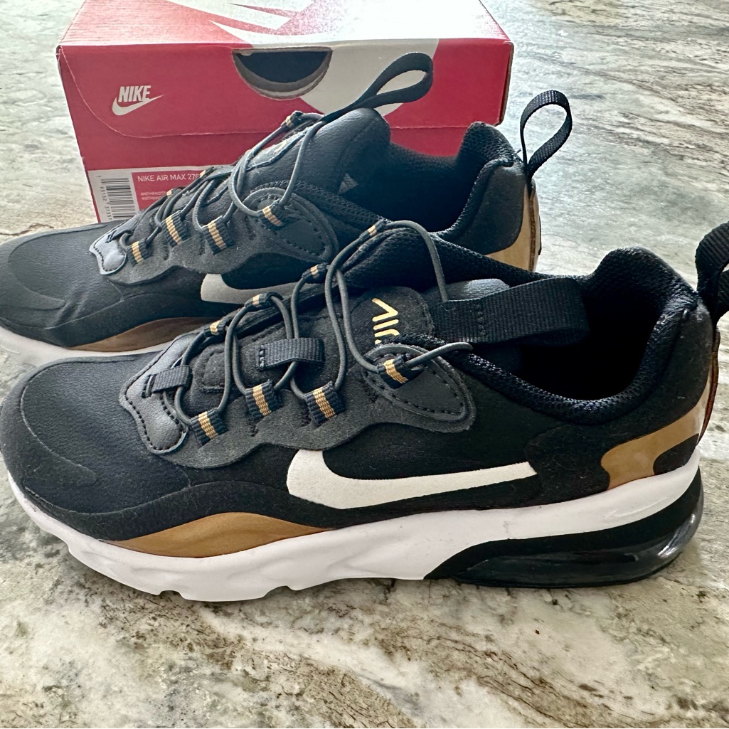 Brand New Nike Air 270 React Kids Youth 1 Black Gold White Shoes